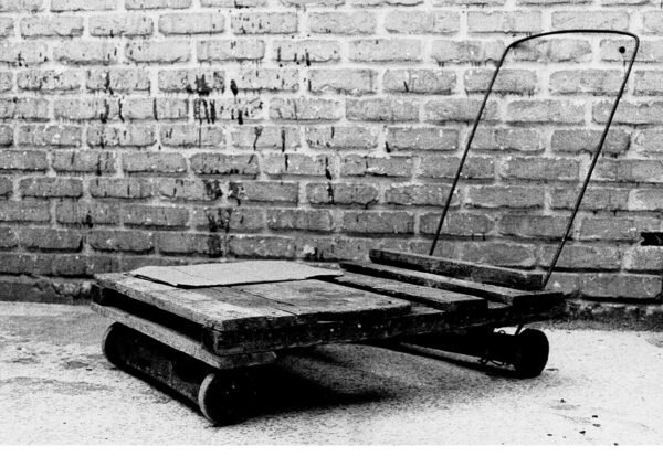 Ordo Amoris Cabinet, Object of transportation, 1996